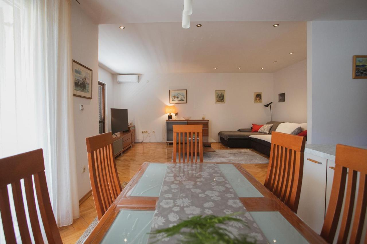 Comfort Sea View Apartment Dugi Rat Bagian luar foto
