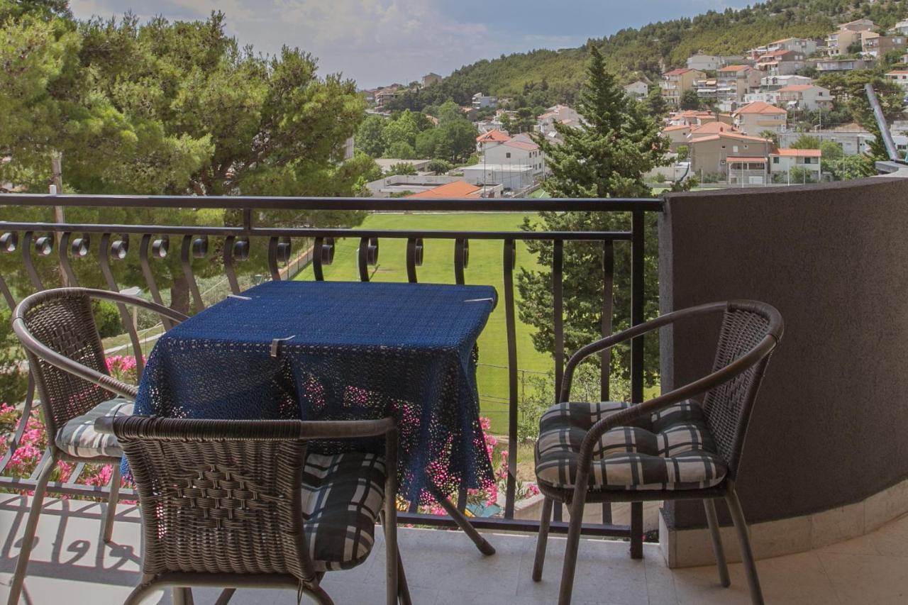 Comfort Sea View Apartment Dugi Rat Bagian luar foto