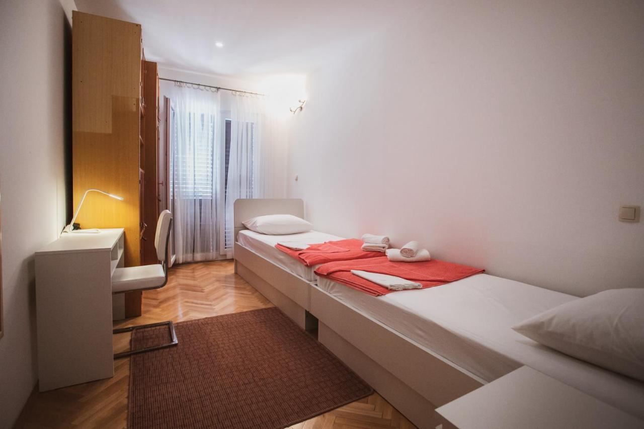 Comfort Sea View Apartment Dugi Rat Bagian luar foto