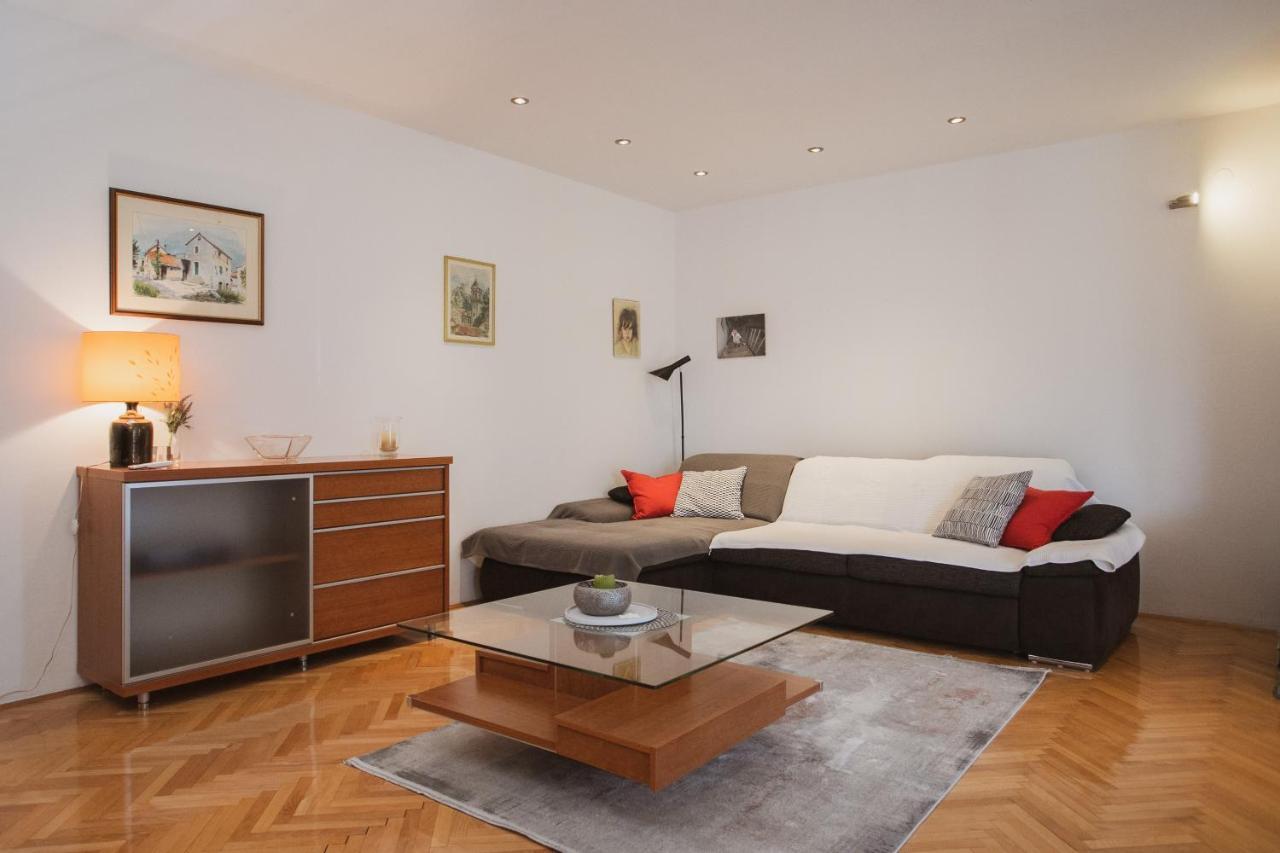 Comfort Sea View Apartment Dugi Rat Bagian luar foto