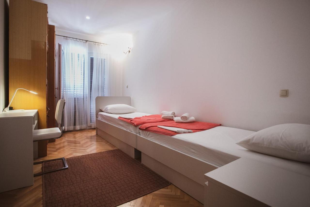 Comfort Sea View Apartment Dugi Rat Bagian luar foto