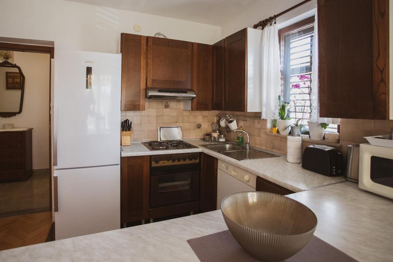Comfort Sea View Apartment Dugi Rat Bagian luar foto